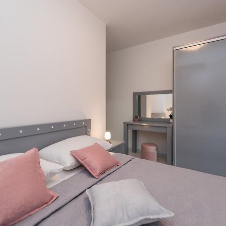 Villa Jana Luxury Apartments ノヴァリャ 部屋 写真