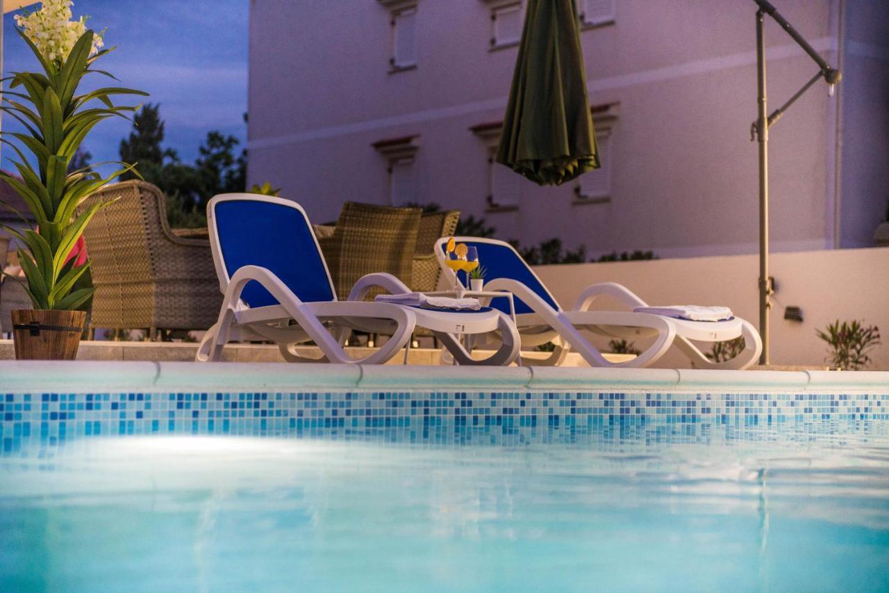 Villa Jana Luxury Apartments ノヴァリャ エクステリア 写真