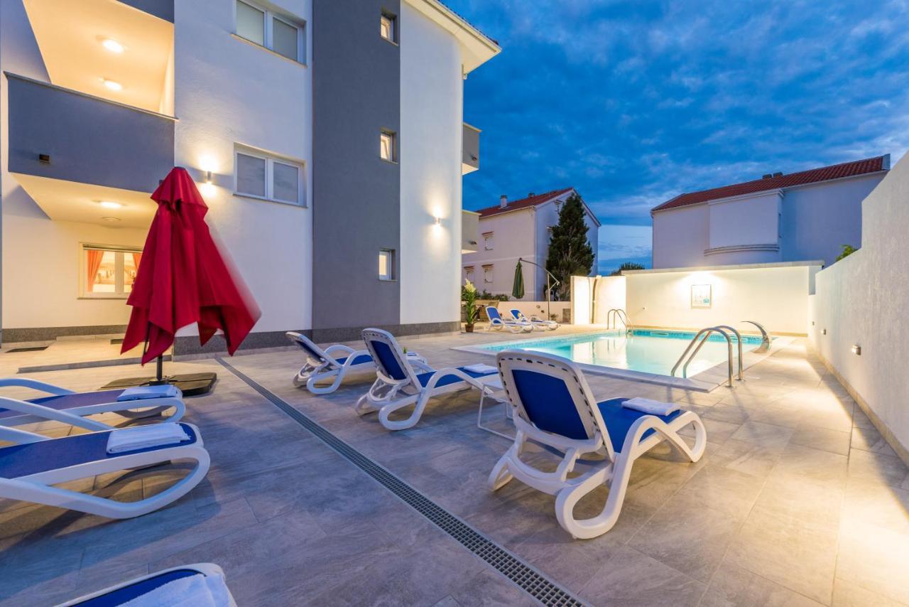 Villa Jana Luxury Apartments ノヴァリャ エクステリア 写真