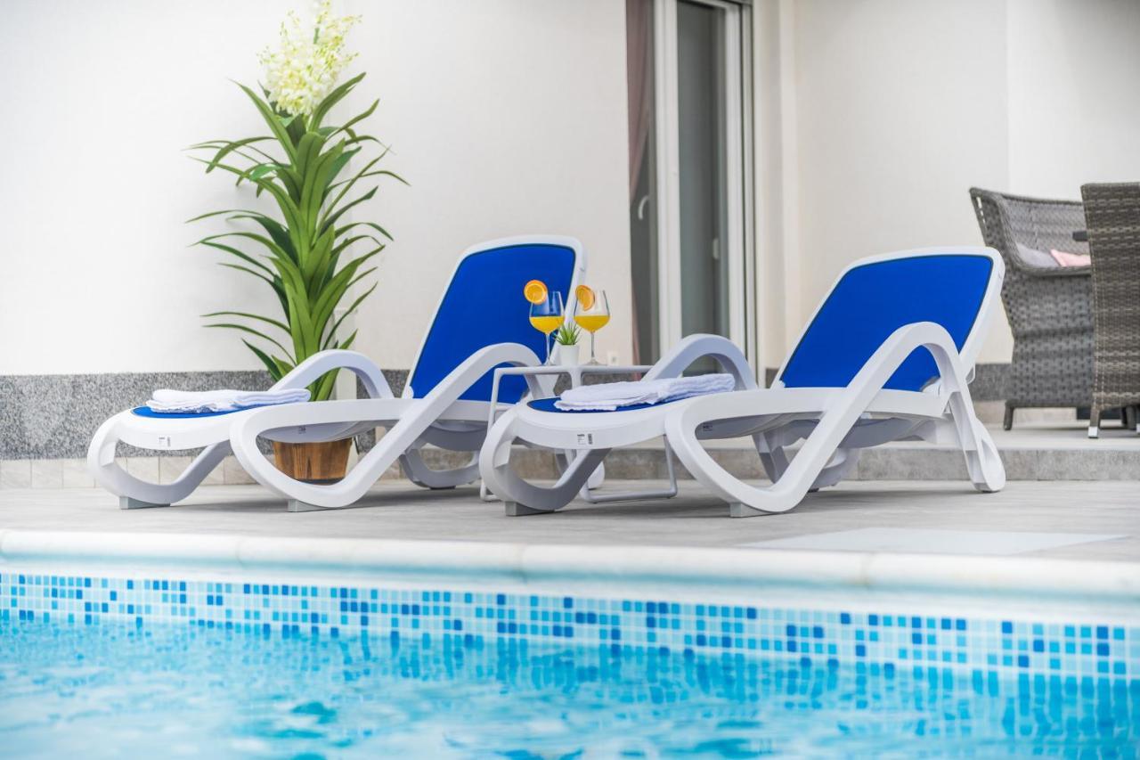 Villa Jana Luxury Apartments ノヴァリャ エクステリア 写真