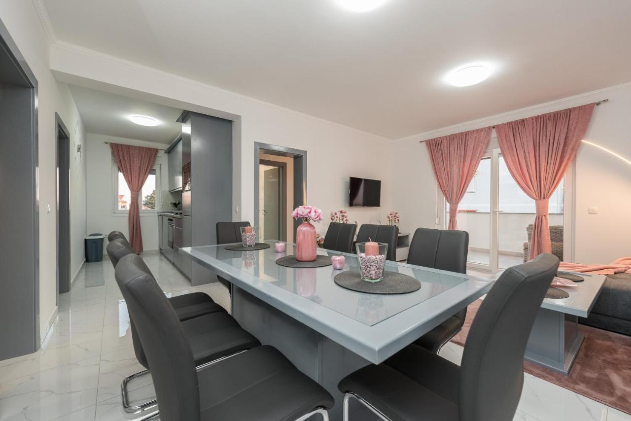 Villa Jana Luxury Apartments ノヴァリャ エクステリア 写真