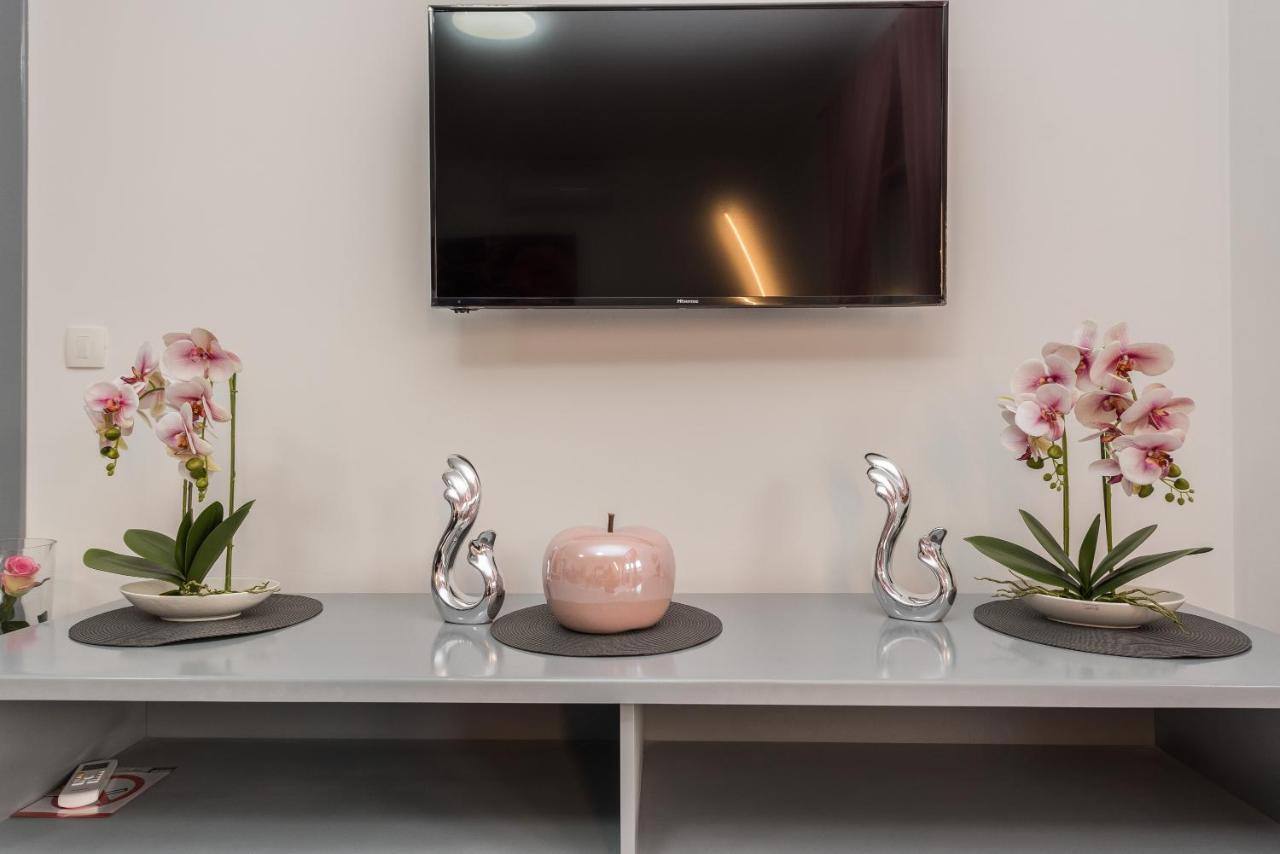 Villa Jana Luxury Apartments ノヴァリャ エクステリア 写真